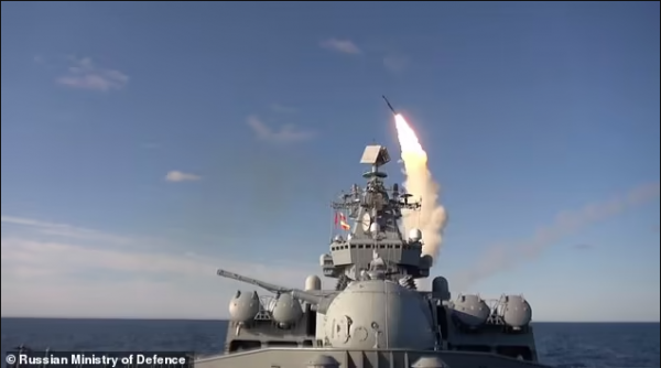 英媒：俄太平洋艦隊演習向日本新首相“送上問候”