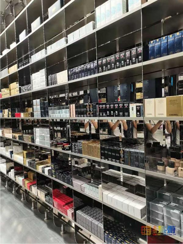 沒想到!在北京西單能逛“森林公園”,還能在公園裡逛商場! 沒想到!在北京西單能逛“森林公園”,還能在公園裡逛商場!