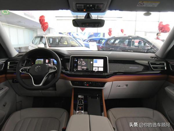 油耗8.5L 五米多的7座SUV大塊頭,便宜還是合資,實拍途昂 油耗8.5L 五米多的7座SUV大塊頭,便宜還是合資,實拍途昂