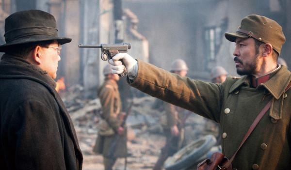 94歲老人回憶時痛苦昏厥：日軍在縣城屠城3天，屍體被碾成肉醬