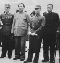 1950年，周總理派張治中南海密會蔣經國，半夜接葉劍英通知：快撤