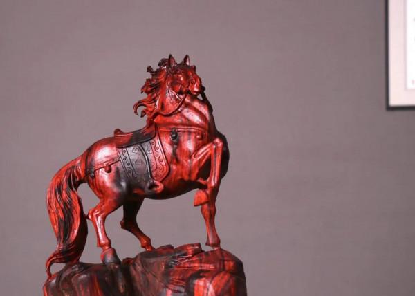 在古代這匹馬一定是汗血寶馬