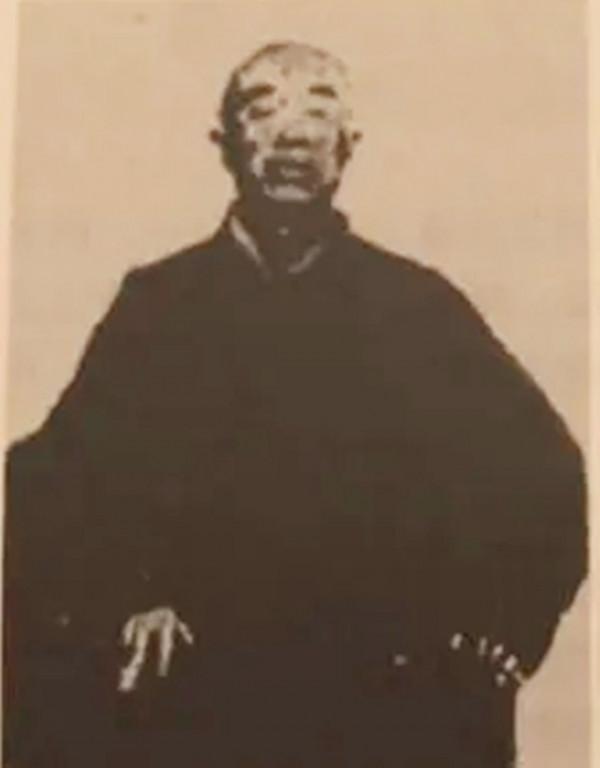 母親死前比劃兩個手指頭，林彪含淚寫下悼母詩，朱德看後哀聲長嘆