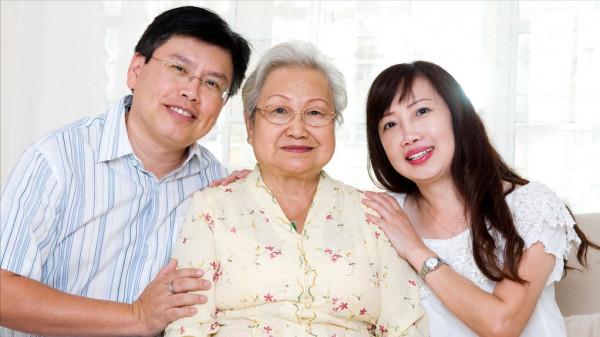 52歲住家保姆傾述：我在做保姆時，與僱主產出愛的火花