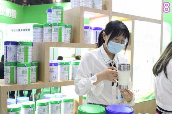 3歲以後喝什麼奶好?選牛奶還是配方奶 3歲以後喝什麼奶好?選牛奶還是配方奶