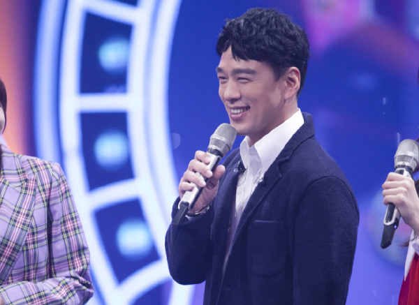 王耀慶的妻子郭晏青：丈夫成名背後有艱辛，每月探班雖累卻也幸福