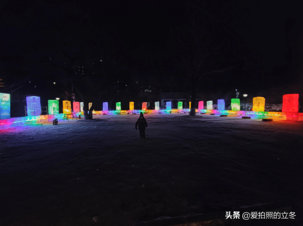 看冰燈拍紀念照，要不太黑，要不太亮，怎麼辦？