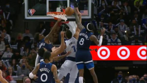 獨行俠vs森林狼,範德比爾特釘板大帽 獨行俠vs森林狼,範德比爾特釘板大帽