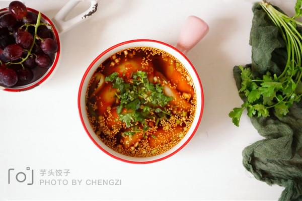 原來芋頭還能這麼吃!皮滑餡香營養足,早餐來一碗,熱乎又暖身 原來芋頭還能這麼吃!皮滑餡香營養足,早餐來一碗,熱乎又暖身