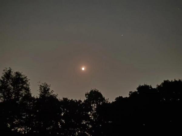 月光籠罩下的博愛園