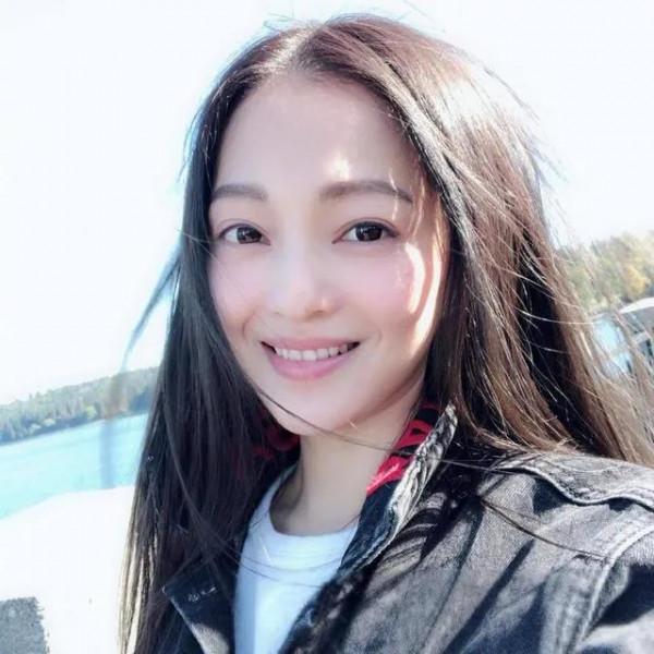 這幾位替父母還債的女明星最終活成了勵志典範 這幾位替父母還債的女明星最終活成了勵志典範