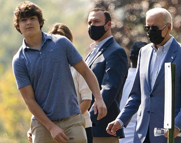 拜登攜已逝長子一家亮相，15歲長孫胖變形，孫女粘他長兒媳罕露面