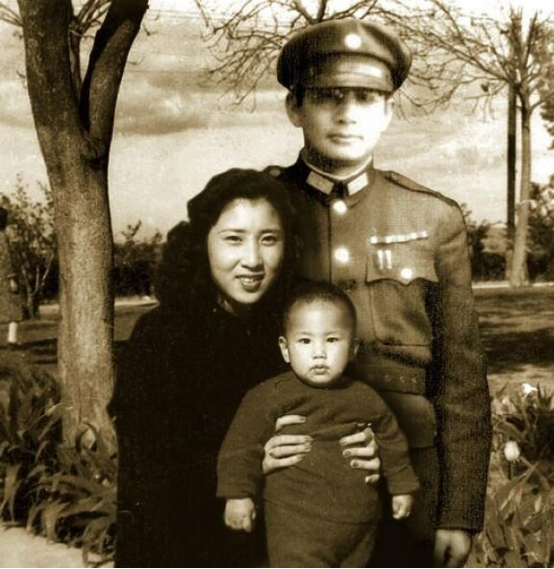 張靈甫遺孀流落美國，周恩來邀她回國後說了什麼，竟令她泣不成聲