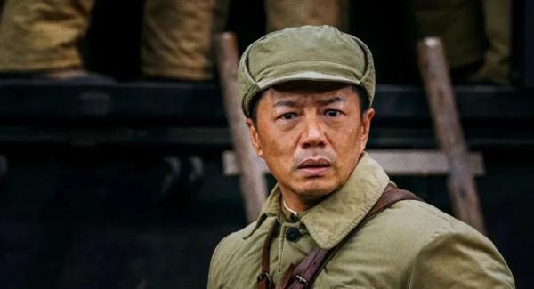 為什麼必須要看《長津湖》？