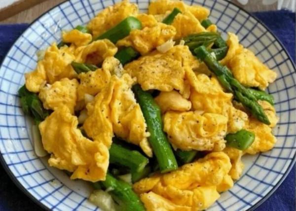 分享好吃的炒菜過程來啦. 分享好吃的炒菜過程來啦.