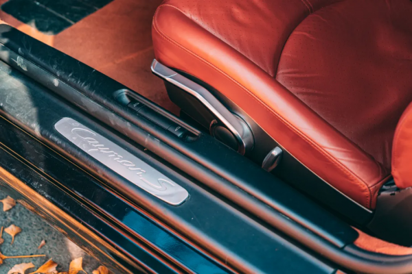 開過20多萬的保時捷987 Cayman S，忽然覺得40多萬的997不香了