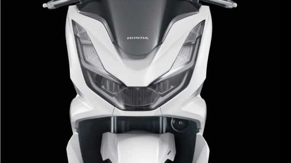 喜歡踏板車，價格差不多的PCX160和光陽CT250，如何選？