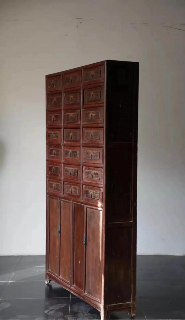 書櫃和藥櫃各倆