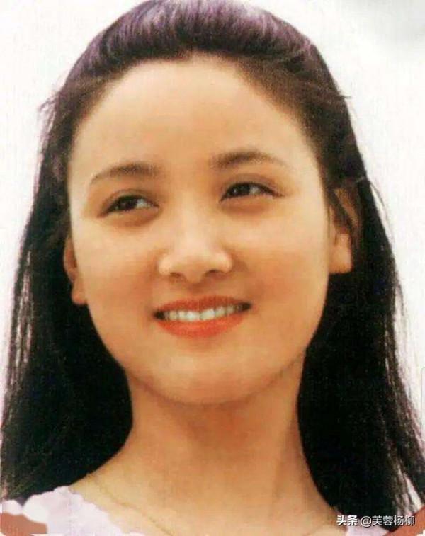 王扶林說，鄧婕這張臉，就是&OpenCurlyDoubleQuote;上鏡臉&rdquo;，這些照片是最好的證明