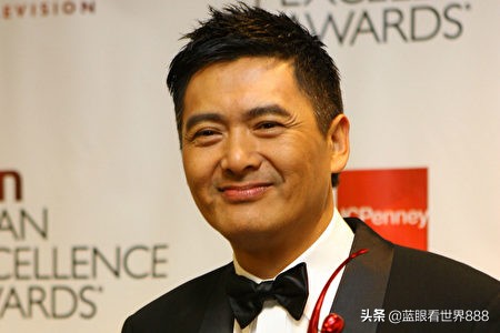 雙週一成時代超全回顧：周星馳周潤發成龍5項大PK，誰勝誰負？