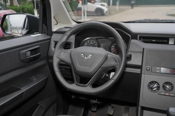 五菱宏光PLUS PK 歐尚A600，誰更合適？