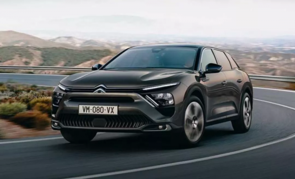 影豹接近破萬、凡爾賽站穩腳跟,11月新車銷量追蹤——轎車篇 影豹接近破萬、凡爾賽站穩腳跟,11月新車銷量追蹤——轎車篇