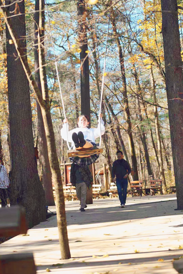 自帶濾鏡！最浪漫的秋天非她莫屬！