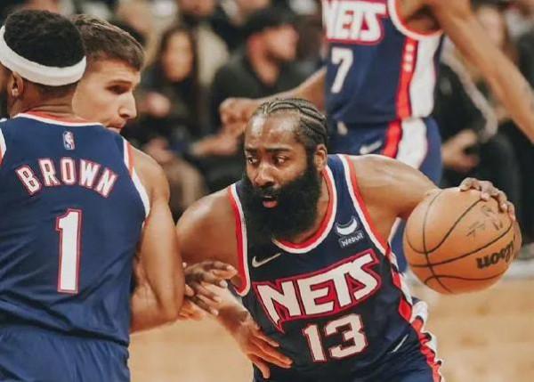 聯盟現役球員得分榜前10一覽!雷霆三少霸榜,庫裡僅排第9 聯盟現役球員得分榜前10一覽!雷霆三少霸榜,庫裡僅排第9