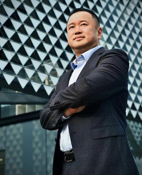 英科醫療劉方毅：從零到身價百億，“手套大王”的崛起之路