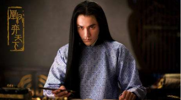 男星古裝黑長直:張若昀變貞子、孫紅雷辣眼,趙又廷靠演技逆襲? 男星古裝黑長直:張若昀變貞子、孫紅雷辣眼,趙又廷靠演技逆襲?