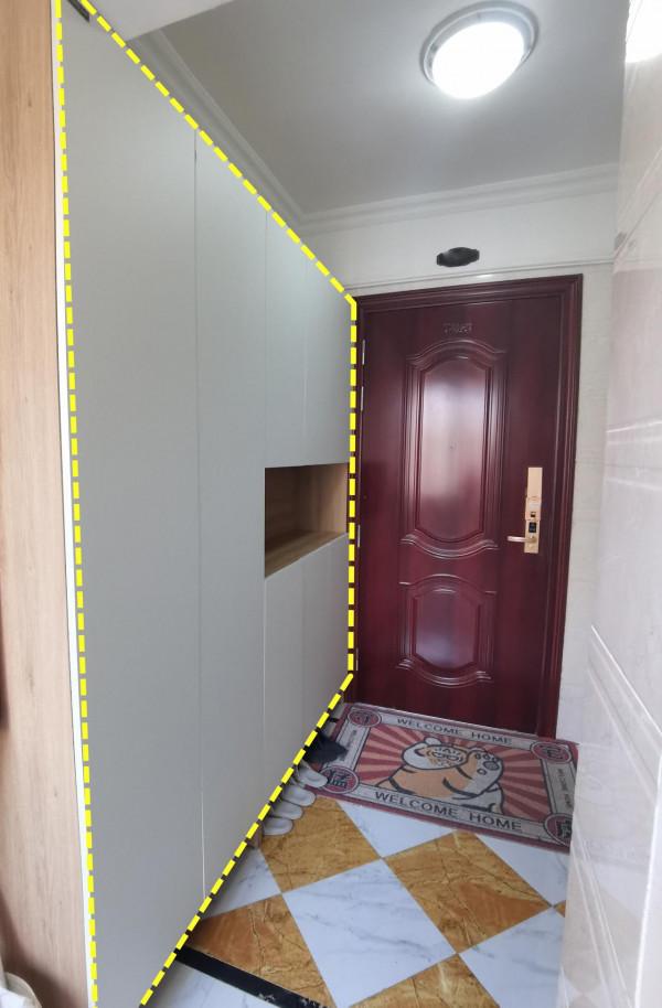 這就是一梯一戶的好處，每家都是獨立電梯間，玄關放在這沒人反對