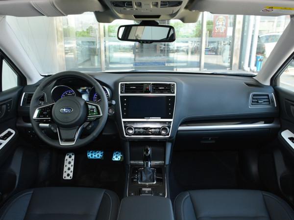 20萬左右的預算，斯巴魯力獅和雪鐵龍C6，誰更顯檔次？