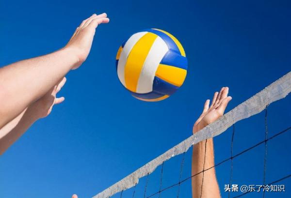 16歲喪父,20歲母親患癌,44歲未婚無兒無女的主持人 16歲喪父,20歲母親患癌,44歲未婚無兒無女的主持人