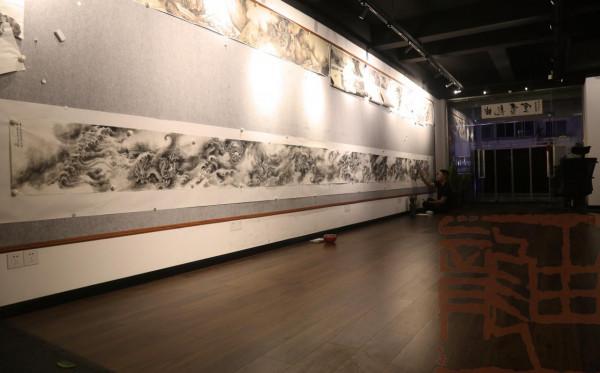 由龍辛丑鉅作《九龍圖》記錄