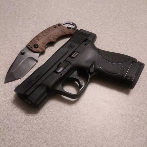 “北極狐”僱傭兵的20種輕武器,都是世界最頂尖的槍支 “北極狐”僱傭兵的20種輕武器,都是世界最頂尖的槍支