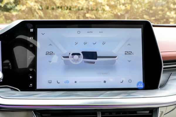 哈弗神獸：5門5座SUV，搭載1&period;5T&plus;7擋雙離合，造型大方，適合家用