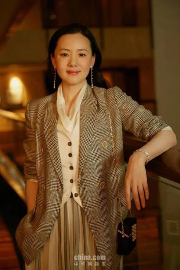 大器晚成的詠梅：氣質優雅，韻味十足（第3張年輕照片）