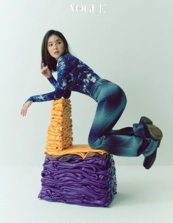 BLACKPINK拍封面被嘲&OpenCurlyDoubleQuote;摳圖打假現場&rdquo;？網友：韓國雜誌你沒有心