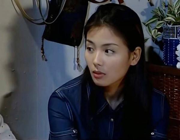 女星大火前的經歷，林心如演丫鬟，楊怡跑6年龍套，各有各的辛酸