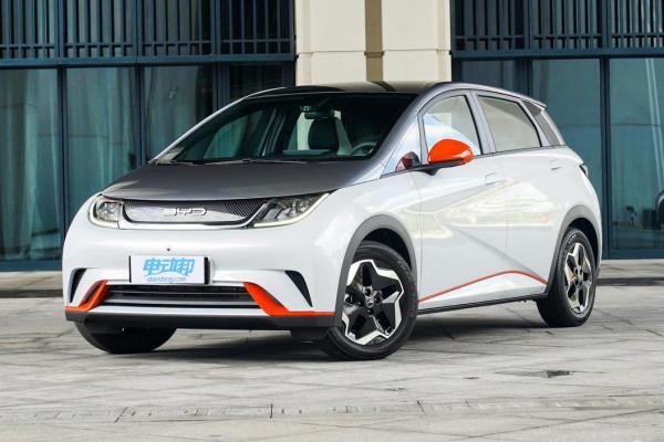 比亞迪11月新能源銷量90121輛 同比增長252.7%