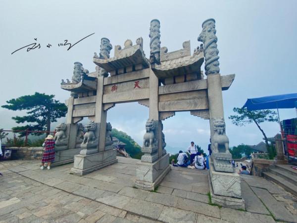 上海遊客到山東旅遊,看見泰山直呼意外:怎麼沒有想象中那麼高? 上海遊客到山東旅遊,看見泰山直呼意外:怎麼沒有想象中那麼高?