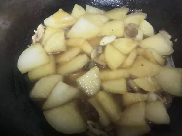 武漢小兩口的極簡晚餐，簡單4個菜走紅朋友圈，網友：拒絕窮精緻