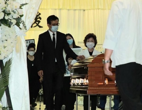 情難逝,8對陰陽相隔的明星戀人,一生所愛,在白雲外 情難逝,8對陰陽相隔的明星戀人,一生所愛,在白雲外