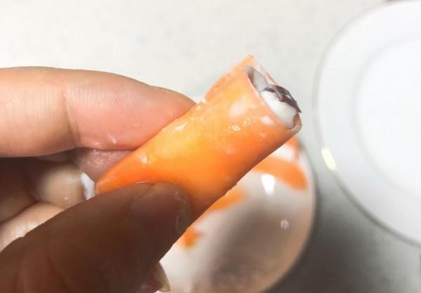 年夜飯就要喜慶，一道“炮竹聲聲”端上桌，年味十足，寓意開門紅