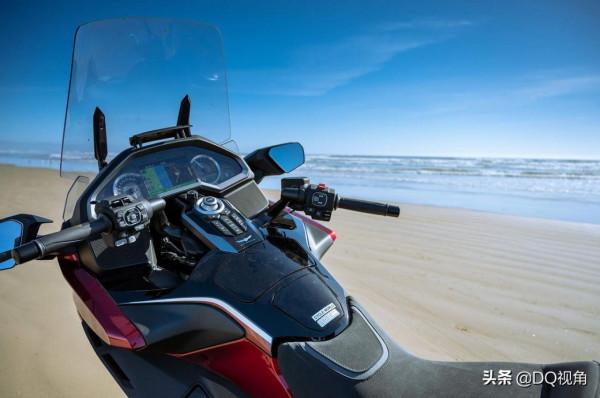 本田金翼2021款DCT版本,六缸水冷動力,舒適性升級支援安卓系統 本田金翼2021款DCT版本,六缸水冷動力,舒適性升級支援安卓系統