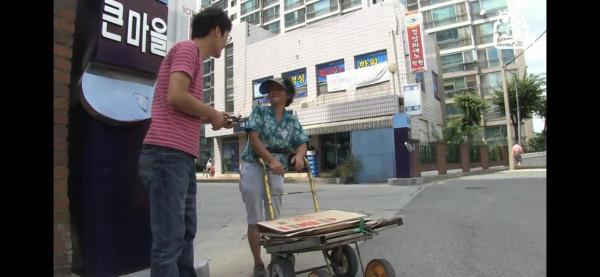 女人意外獲得一棵搖錢樹,每天都會獲得50元硬幣,但女人並不開心 女人意外獲得一棵搖錢樹,每天都會獲得50元硬幣,但女人並不開心