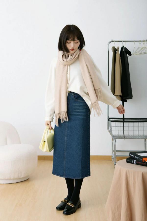 冬天怎麼穿裙裝？8套冬天不露腿的裙裝示範，保暖又好看