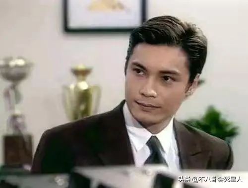 過氣明星走穴群像：“最帥楊逍”兩千八5首歌，胖“唐僧”吃老本