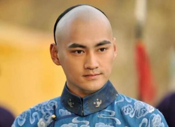 為何雍正遺詔中特意囑咐乾隆要善待果親王胤禮？這中間有何原因？