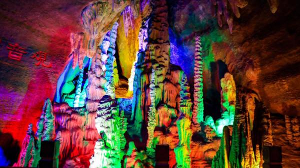 美景山東‖螢火蟲水洞：亞洲罕見的螢火蟲奇觀